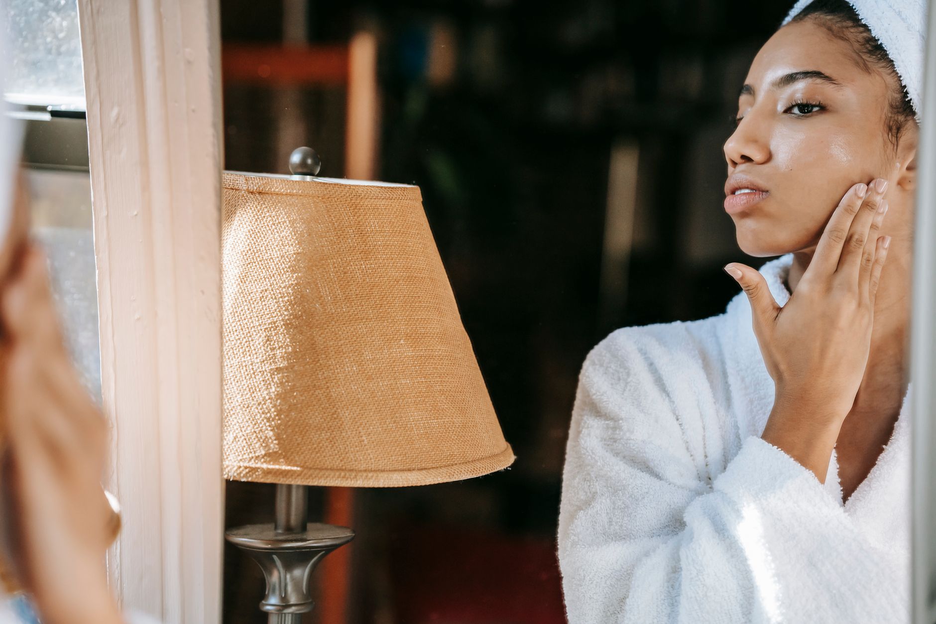 Using azelaic acid carefully in a simple skincare routine